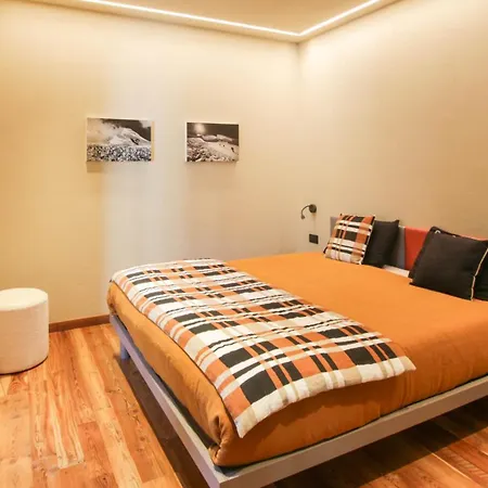 Casa Di Sant'anselmo - La Loggia * Αόστα