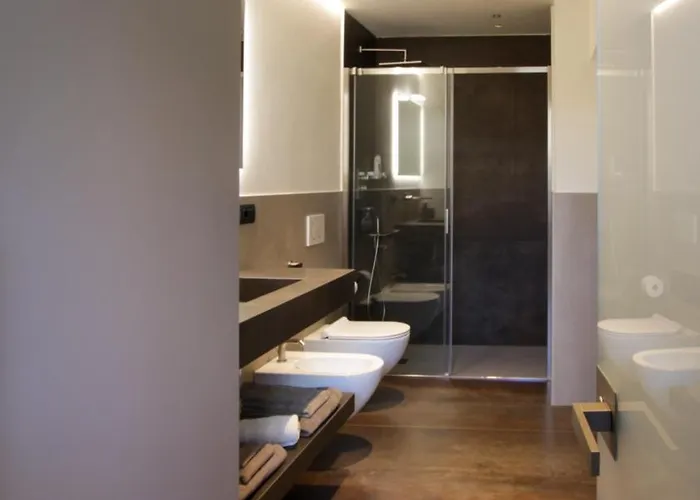 Casa Di Sant'anselmo - La Loggia Lägenhet *